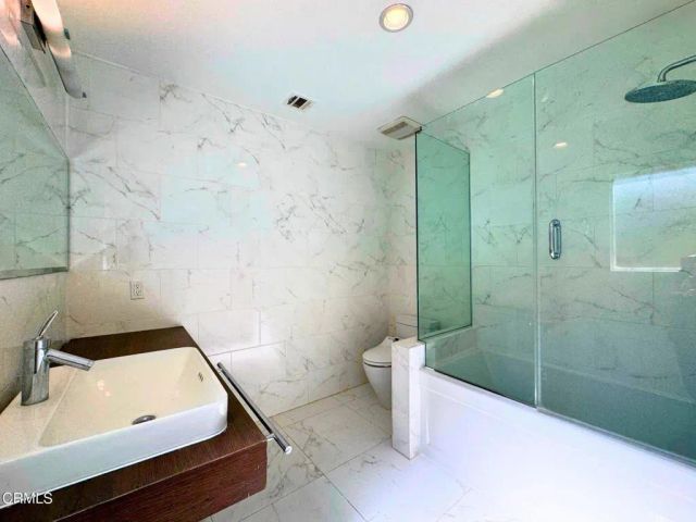 869 S Euclid Avenue, Pasadena, CA 91106