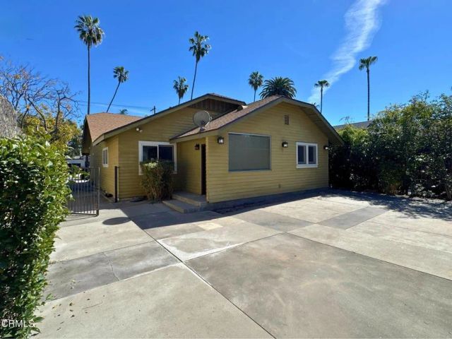 869 S Euclid Avenue, Pasadena, CA 91106