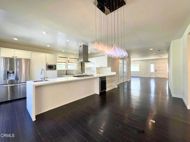 869 S Euclid Avenue, Pasadena, CA 91106