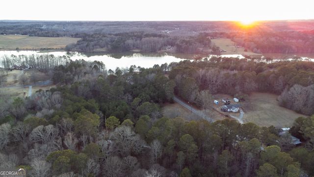 404 Fox Valley Drive, Monroe, GA 30656