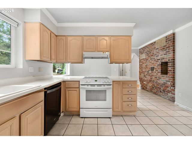 1660 Sw ROYAL Dr, West Linn, OR 97068