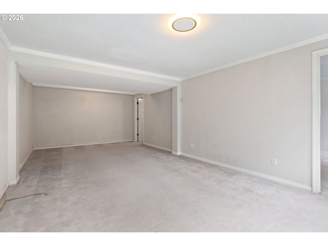 1660 Sw ROYAL Dr, West Linn, OR 97068