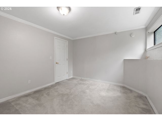 1660 Sw ROYAL Dr, West Linn, OR 97068