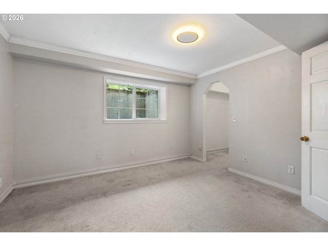 1660 Sw ROYAL Dr, West Linn, OR 97068