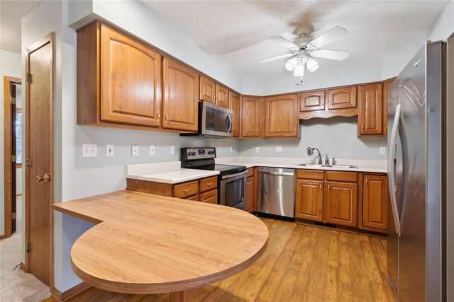 319 13th Avenue SW 13, Altoona, IA 50009