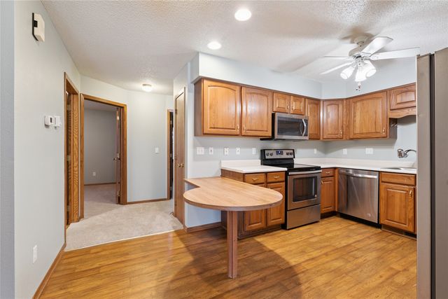 319 13th Avenue SW 13, Altoona, IA 50009