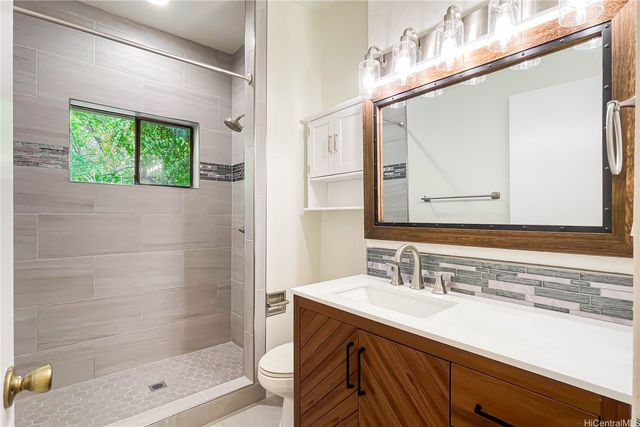 5926 Kalanianaole Highway, Honolulu, HI 96821