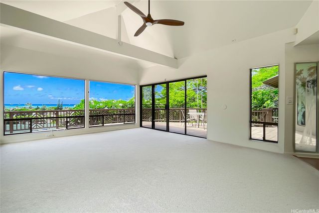 5926 Kalanianaole Highway, Honolulu, HI 96821