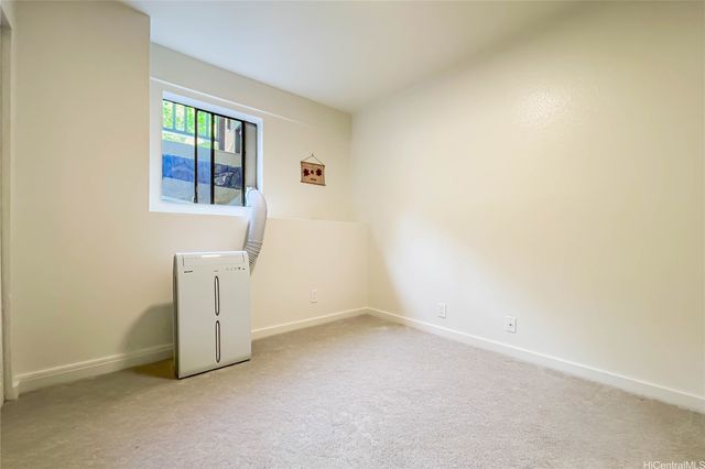 5926 Kalanianaole Highway, Honolulu, HI 96821