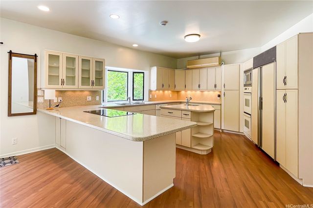 5926 Kalanianaole Highway, Honolulu, HI 96821