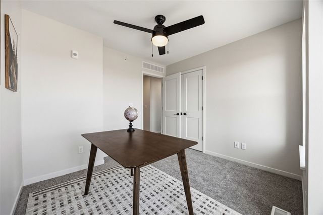 8705 Lewis Drive SW B, Cedar Rapids, IA 52404