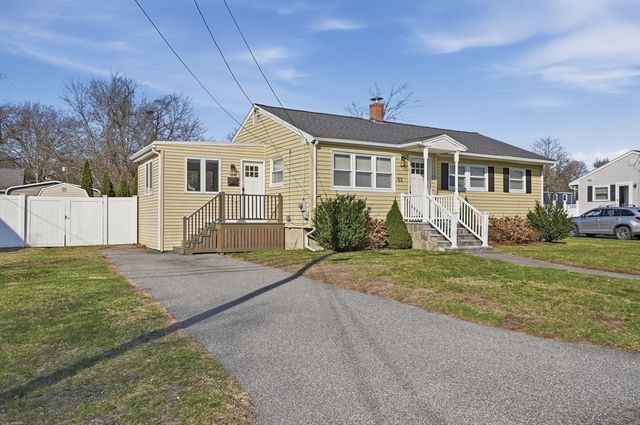 53 Enfield Street, Lowell, MA 01852