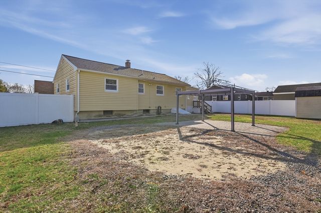 53 Enfield Street, Lowell, MA 01852