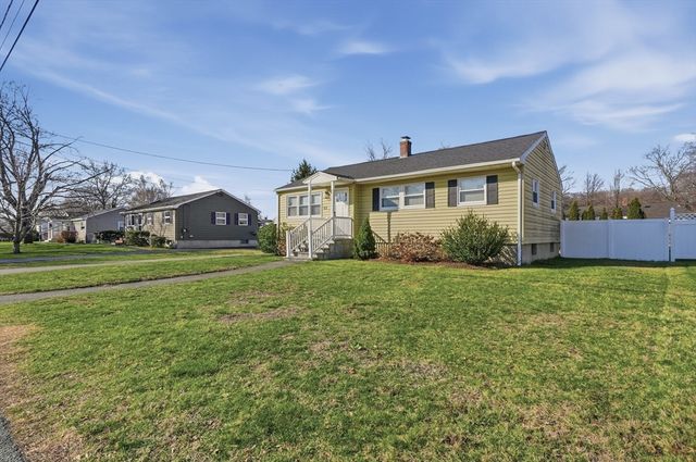 53 Enfield Street, Lowell, MA 01852