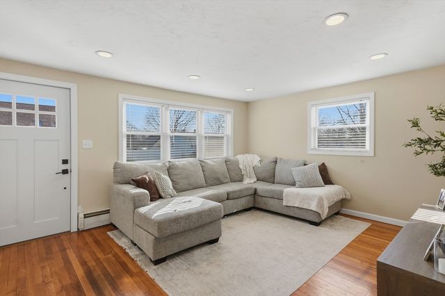 53 Enfield Street, Lowell, MA 01852