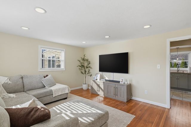 53 Enfield Street, Lowell, MA 01852