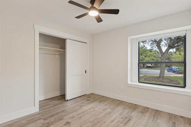 8105 Red Rock CV, Austin, TX 78749