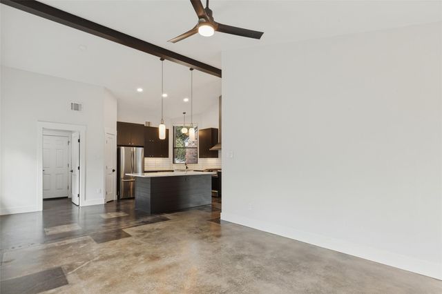 8105 Red Rock CV, Austin, TX 78749