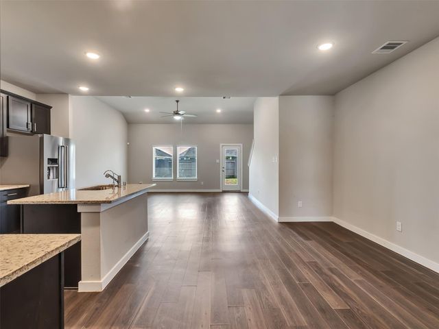 26212 Astral Way, La Marque, TX 77568
