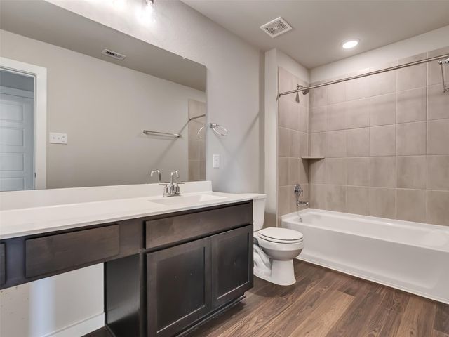 26212 Astral Way, La Marque, TX 77568