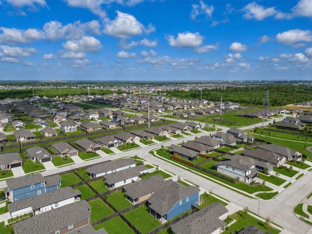 26212 Astral Way, La Marque, TX 77568