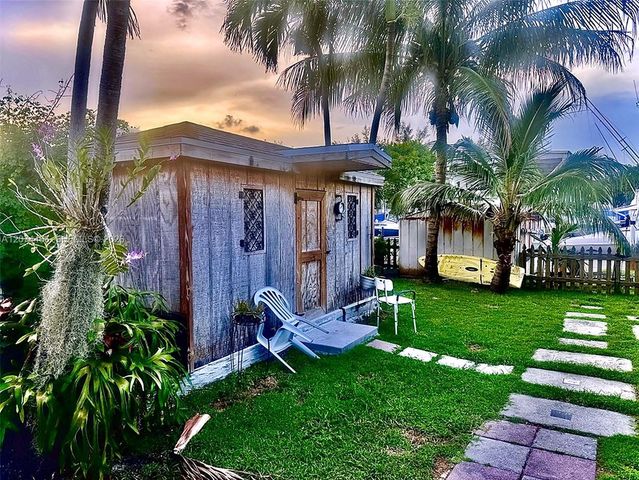 3351 NW 20th Street, Miami, FL 33142