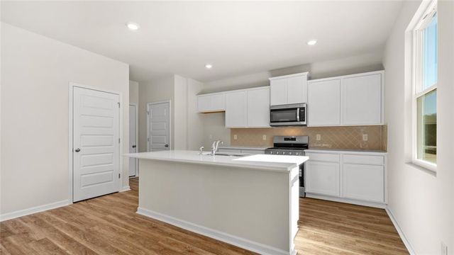 113 White Spruce Way, Newnan, GA 30265