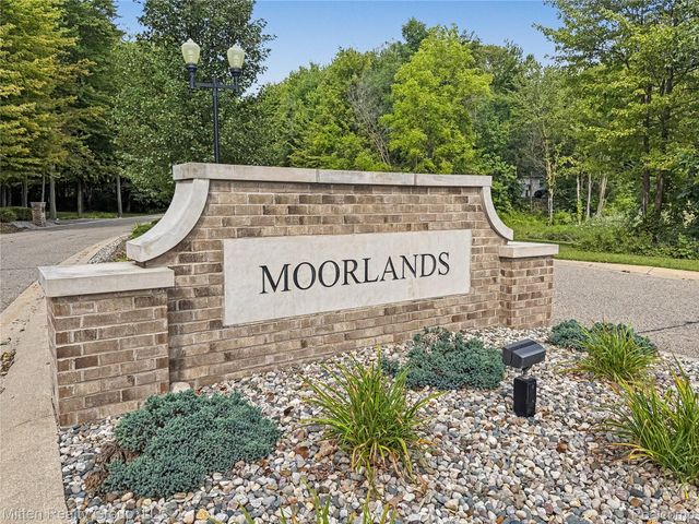 2126 Moorlands View, Oceola Township, MI 48855
