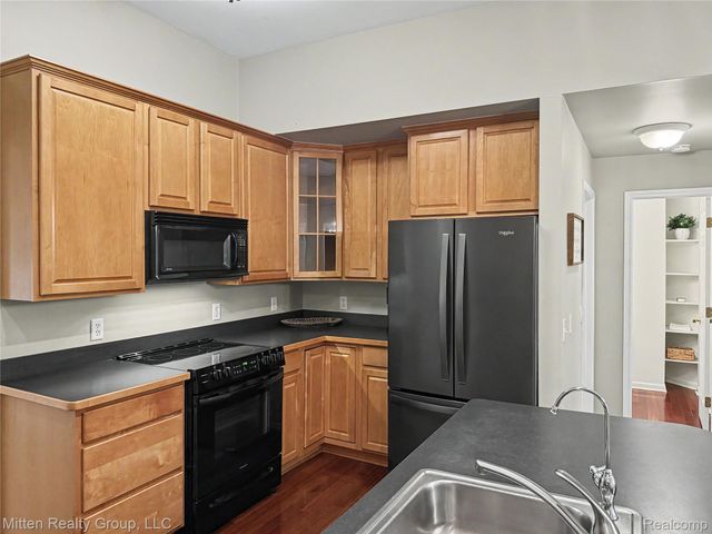 2126 Moorlands View, Oceola Township, MI 48855