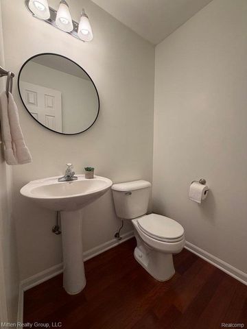 2126 Moorlands View, Oceola Township, MI 48855