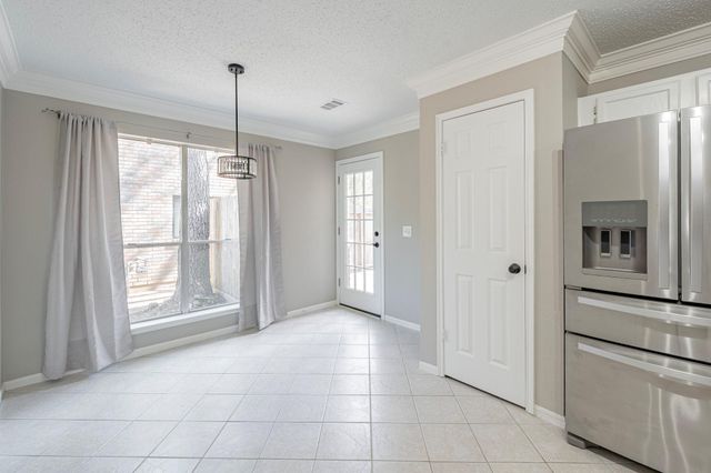 23 E Stony Bridge Circle, The Woodlands, TX 77381