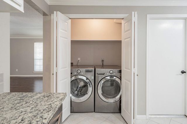 23 E Stony Bridge Circle, The Woodlands, TX 77381