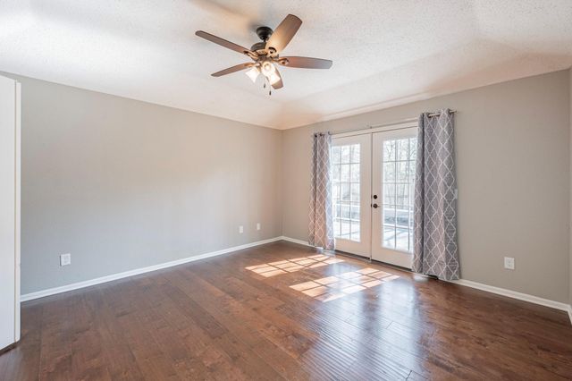23 E Stony Bridge Circle, The Woodlands, TX 77381