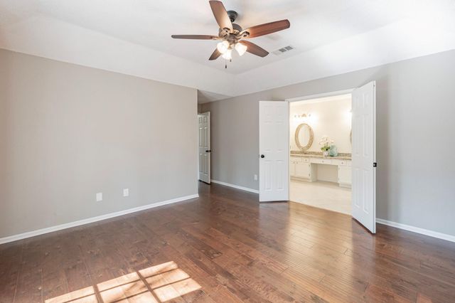 23 E Stony Bridge Circle, The Woodlands, TX 77381