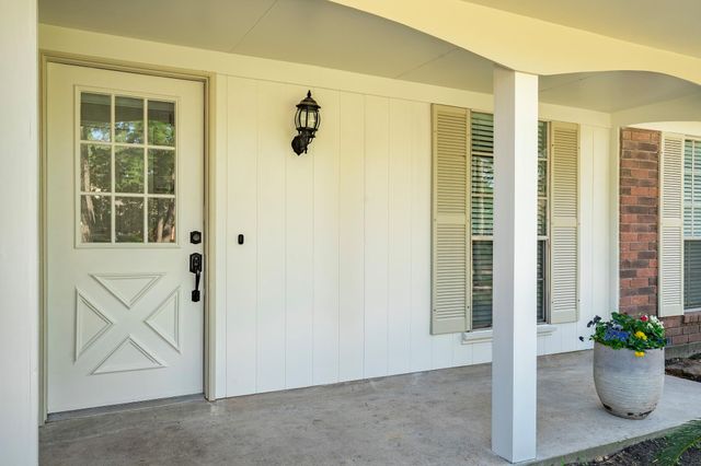23 E Stony Bridge Circle, The Woodlands, TX 77381