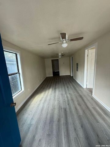 1623 MONTEZUMA ST, San Antonio, TX 78207