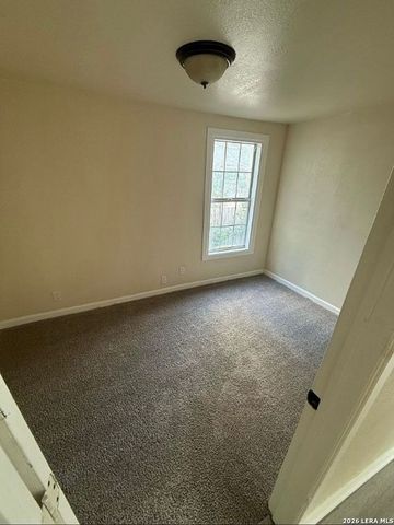 1623 MONTEZUMA ST, San Antonio, TX 78207