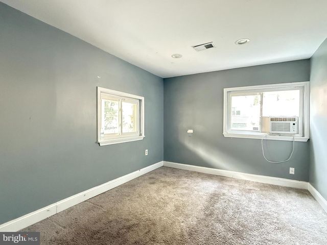 5319 CUMBERLAND ST, Capitol Heights, MD 20743