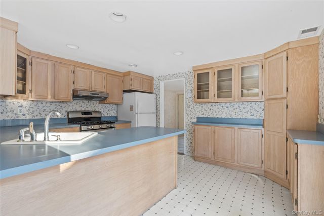 41 Hurd Avenue, Garnerville, NY 10923