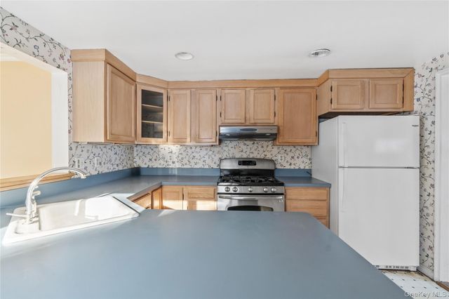 41 Hurd Avenue, Garnerville, NY 10923