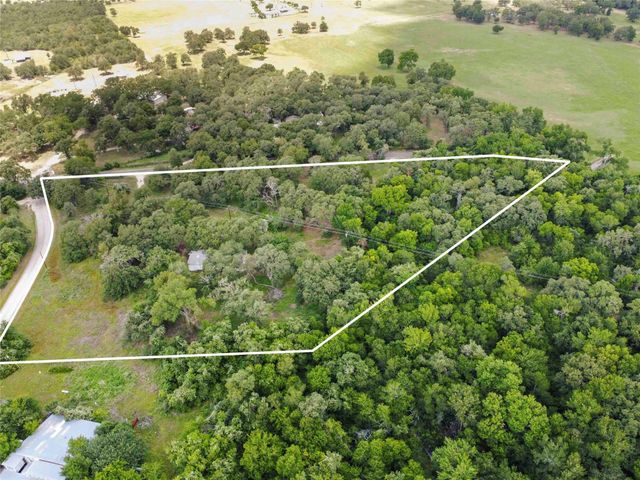 275 Old Lexington RD, Elgin, TX 78621