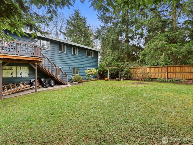 16445 Ambaum Boulevard S, Burien, WA 98148