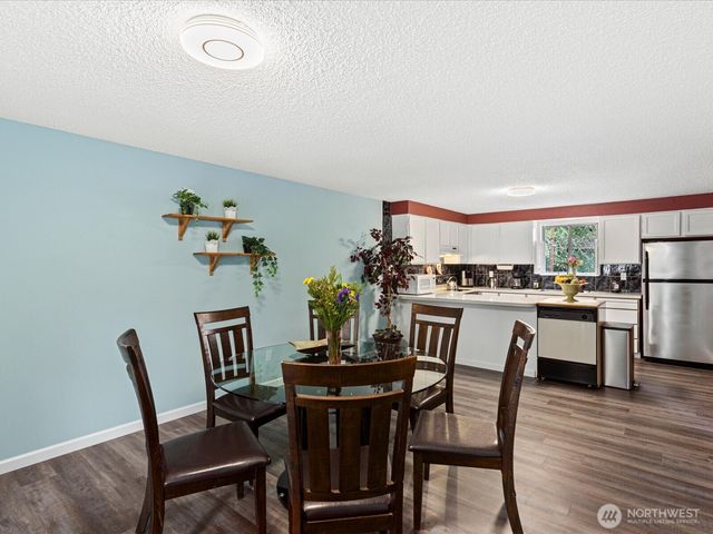 16445 Ambaum Boulevard S, Burien, WA 98148