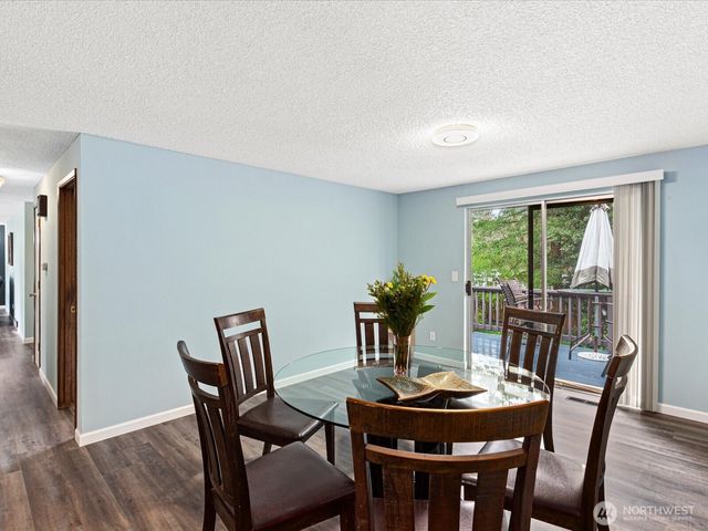 16445 Ambaum Boulevard S, Burien, WA 98148