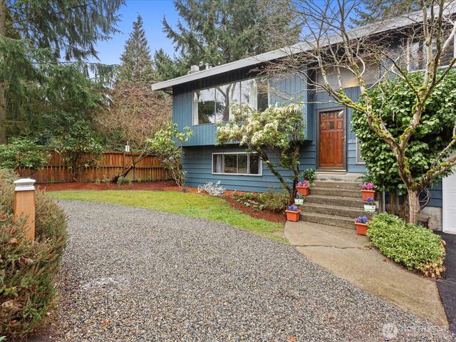 16445 Ambaum Boulevard S, Burien, WA 98148