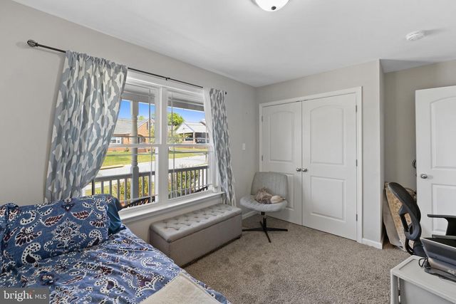 300 STONEWALL ST, Strasburg, VA 22657
