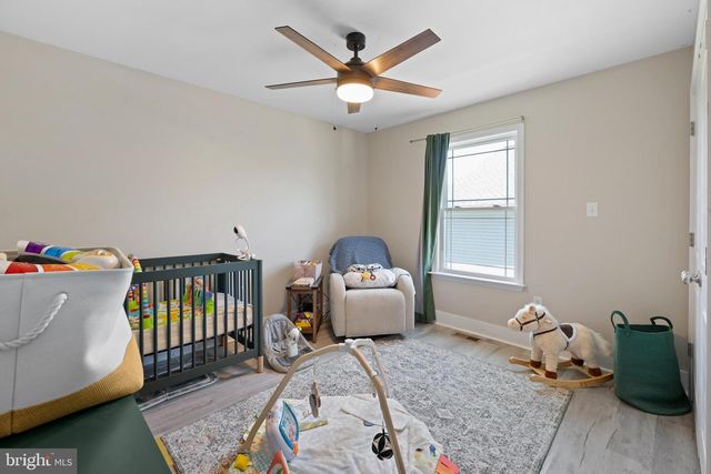 300 STONEWALL ST, Strasburg, VA 22657