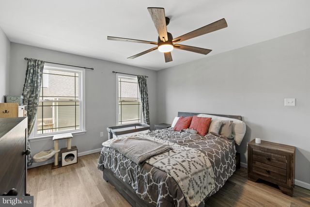 300 STONEWALL ST, Strasburg, VA 22657