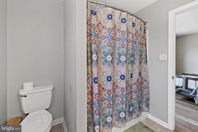 300 STONEWALL ST, Strasburg, VA 22657