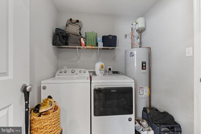 300 STONEWALL ST, Strasburg, VA 22657
